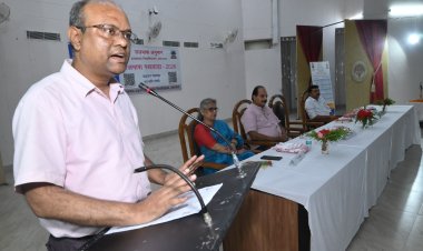हिंदी को ज्ञान-विज्ञान की भाषा बनाने का लेना होगा संकल्प : प्रो. अजय जैतली