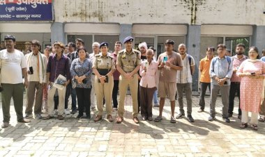 कानपुर पुलिस ने बरामद किए 121 गुम मोबाइल, मालिकों को लौटाकर दी बड़ी राहत