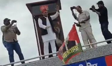 पीडीए रथ पर सवार हुए अखिलेश यादव, रायबरेली में कार्यकर्ताओं ने किया जोरदार स्वागत