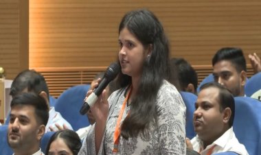 लखनऊ में 1,375 ग्राम पंचायत अधिकारियों को नियुक्ति पत्र, नौकरी की कहानी सुनाते भावुक हुए युवा