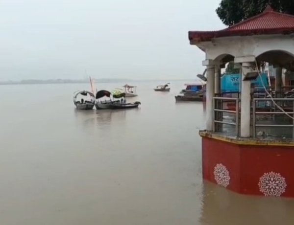 कानपुर में गंगा का जलस्तर 52 सेंटीमीटर घटा, चेतावनी बिंदु से नीचे पहुंचा