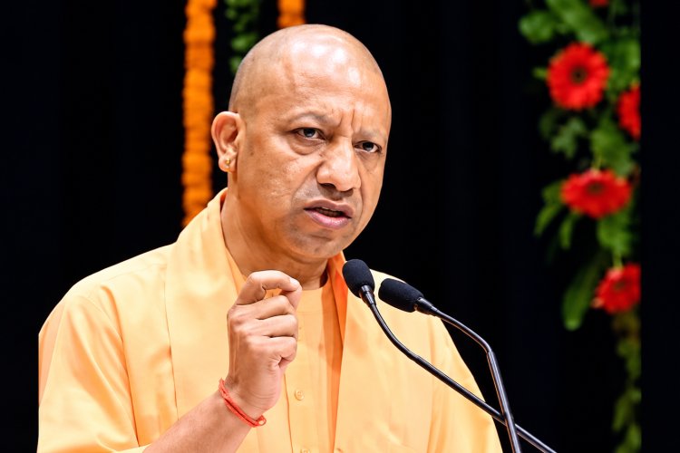 UP Flood Update: बाढ़ के बीच योगी सरकार का राहत अभियान तेज, 19,294 लोग सुरक्षित निकाले गए; 1,977 नाव-मोटरबोट से रेस्क्यू जारी