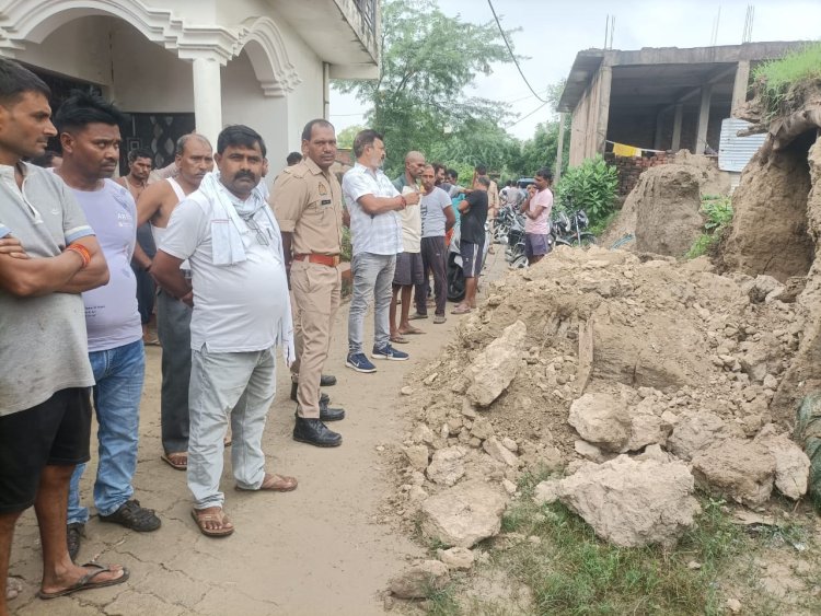 बारिश में भरभराकर गिरा कच्चा मकान, मलबे में दबकर डेढ़ साल के मासूम की मौत