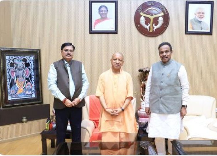 CM योगी से मिले विनोद तावड़े, 2027 को लेकर बड़ा दावा- ‘यूपी में तीसरी बार बनेगी NDA सरकार’