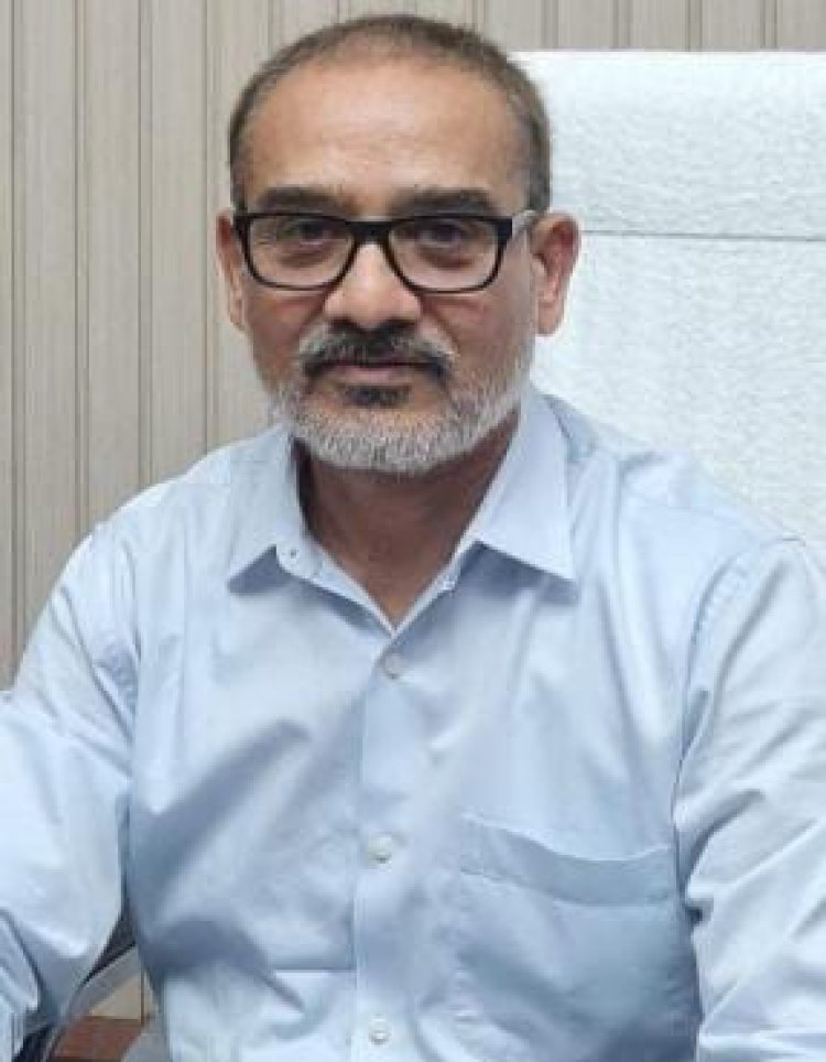 हाईस्कूल विज्ञान-गृह विज्ञान की प्रैक्टिकल परीक्षा अब 30 अंकों की, UPMSP खुद कराएगा प्रयोगात्मक परीक्षा