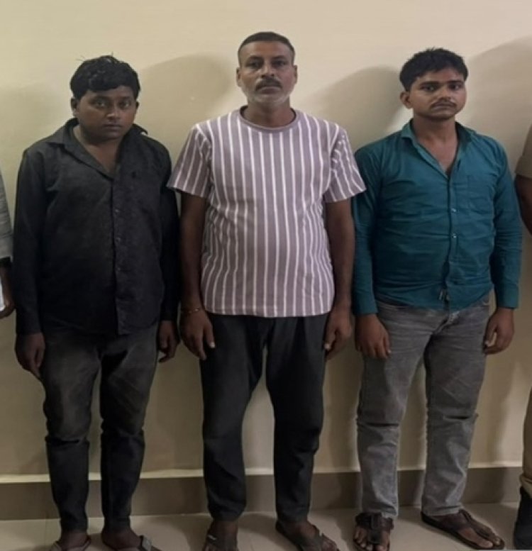 नकली नोट छापने वाले गिरोह का भंडाफोड़, 3 आरोपी गिरफ्तार; ₹2.04 लाख की Fake Currency और प्रिंटर बरामद