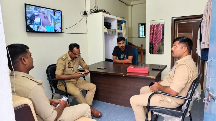 CM योगी के प्रयागराज दौरे से पहले सुरक्षा सख्त, युवा मंच अध्यक्ष अनिल सिंह नजरबंद; हाईकोर्ट में सम्मान समारोह
