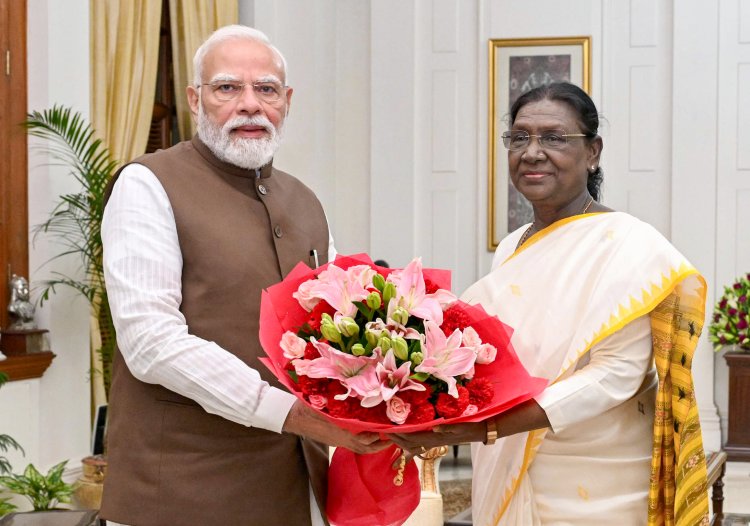 पीएम मोदी के जन्मदिन पर राष्ट्रपति मुर्मु और उपराष्ट्रपति राधाकृष्णन ने दी शुभकामनाएं, विकसित भारत के लक्ष्य का किया जिक्र