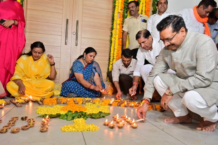 जयपुर: पीएम मोदी के जन्मदिवस पर भाजपा ने शुरू किया ‘सेवा संकल्प अभियान’, ‘एक दीया आशीर्वाद का’ जलाया