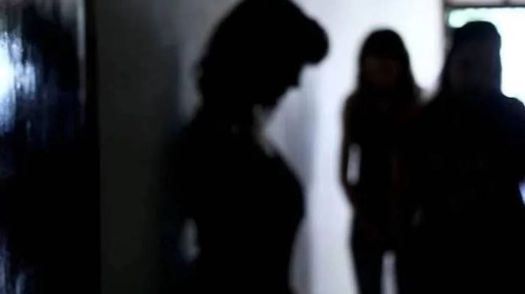 नोएडा के होटल में देह व्यापार का आरोप, चार महिलाएं रेस्क्यू; होटल मालिक फरार