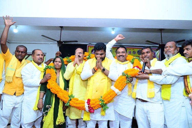 अखिलेश यादव पर अरविंद राजभर का पलटवार, बोले- पहले सपा की अंदरूनी व्यवस्था और वरिष्ठ नेताओं के सम्मान पर दें ध्यान
