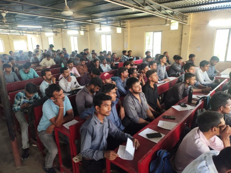 लखनऊ ITI अलीगंज के अप्रेंटिसशिप ड्राइव में 95 युवाओं का चयन, ₹10 से ₹19 हजार तक मिलेगा स्टाइपेंड