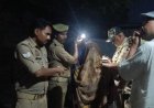 जौनपुर के रानीपुर में बमबाजी के बाद हवाई फायरिंग, गांव में फैली दहशत; बाइक छोड़कर भागे आरोपी