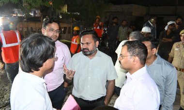 दीपावली से पहले कानपुर की सड़कों और सफाई व्यवस्था पर फोकस, DM महेंद्र सिंह तंवर ने दिए काम तेज करने के निर्देश