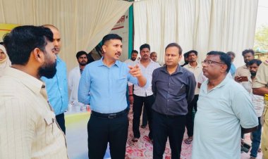 लखनऊ में बाढ़ से हालात बिगड़े, CM योगी के निर्देश पर युद्धस्तर पर राहत अभियान; 10 नावें तैनात