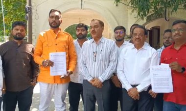 नवरात्रि में मंदिरों और गरबा आयोजनों की सुरक्षा पर VHP सख्त, राजीव महाना ने प्रशासन से मांगी कड़ी निगरानी