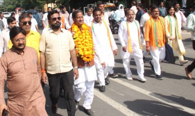 स्नातक MLC चुनाव में BJP का शक्ति प्रदर्शन, 7 मंत्रियों की मौजूदगी में अशोक राठौर ने दाखिल किया नामांकन