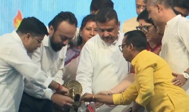 PM Modi के 25 साल पूरे होने पर कोलकाता में ‘सेवा ज्योति यात्रा’ शुरू, शुभेंदु अधिकारी ने किया शुभारंभ