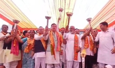 स्वतंत्र देव सिंह का सपा-कांग्रेस पर हमला, बोले- सत्ता में रहकर किया भ्रष्टाचार और गुंडई को बढ़ावा