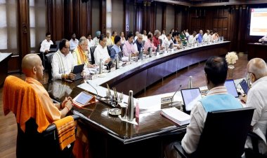 योगी कैबिनेट के बड़े फैसले: लखनऊ में बढ़ेगा नौसेना शौर्य संग्रहालय, उज्ज्वला लाभार्थियों को 2 मुफ्त सिलेंडर