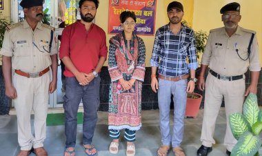 बांदा स्टेशन पर ट्रेन से सुरक्षित उतारी गई 16 वर्षीय किशोरी, RPF ने परिजनों को सौंपा