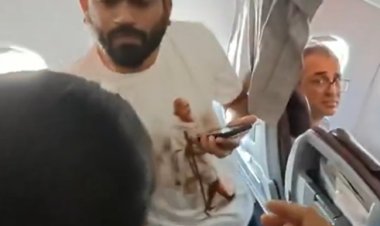 दिल्ली में प्रदर्शन से पहले एक्शन, CJP प्रमुख अभिजीत दीपके एयरपोर्ट पर हिरासत में; ध्रुव राठी को भी पकड़ा गया