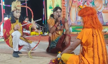 मीरजापुरः श्रीनिवास धाम की रामलीला में गूंजा राम जन्म का उल्लास, नारद मोह लीला का मंचन