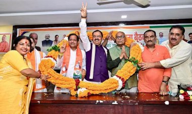 स्नातक चुनाव में पूरी मेहनत से जुटें कार्यकर्ता, मतदाताओं को मतदान के लिए करें प्रेरित : केशव मौर्य