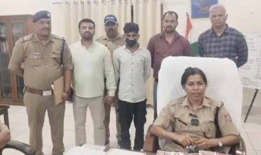 रेलवे सिग्नल से छेड़छाड़ कर लूट करने वाला इनामी गिरफ्तार