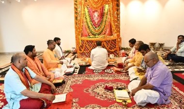 काशी विश्वनाथ धाम में मां विशालाक्षी को समर्पित की गई श्रृंगार सामग्री, नवदुर्गा सप्तशती का पाठ संपन्न