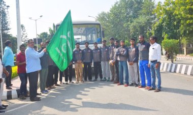 अंतर-विश्वविद्यालयीय वॉलीबॉल प्रतियोगिता के लिए पूर्वांचल विश्वविद्यालय की टीम कोलकाता रवाना