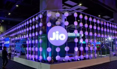 जियो प्लेटफॉर्म्स की शेयर बाजार में धमाकेदार एंट्री, IPO निवेशकों को हर शेयर पर ₹239 का फायदा