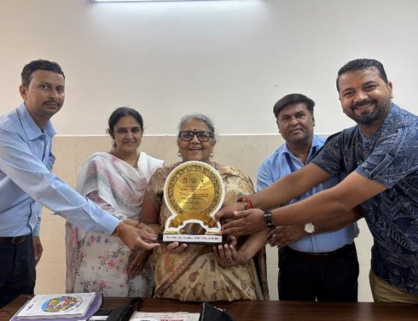 प्रयागराज के SRN अस्पताल के रक्तकेंद्र को यूपी में दूसरा स्थान, 92.67% रक्त स्वैच्छिक दान से जुटाया