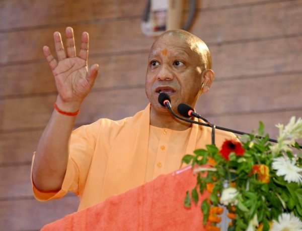 यूपी में निवेश परियोजनाओं को रफ्तार देने की तैयारी, योगी सरकार ने समयबद्ध मंजूरी पर दिया जोर