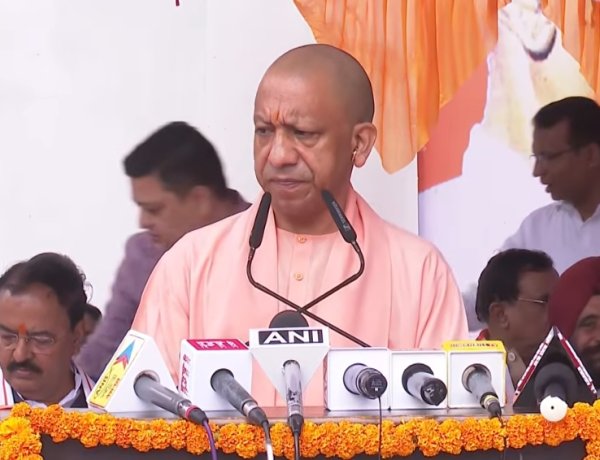 राष्ट्रीय एकता को चुनौती देने के प्रयासों का मुकाबला करना ही सरदार पटेल को सच्ची श्रद्धांजलि: योगी आदित्यनाथ