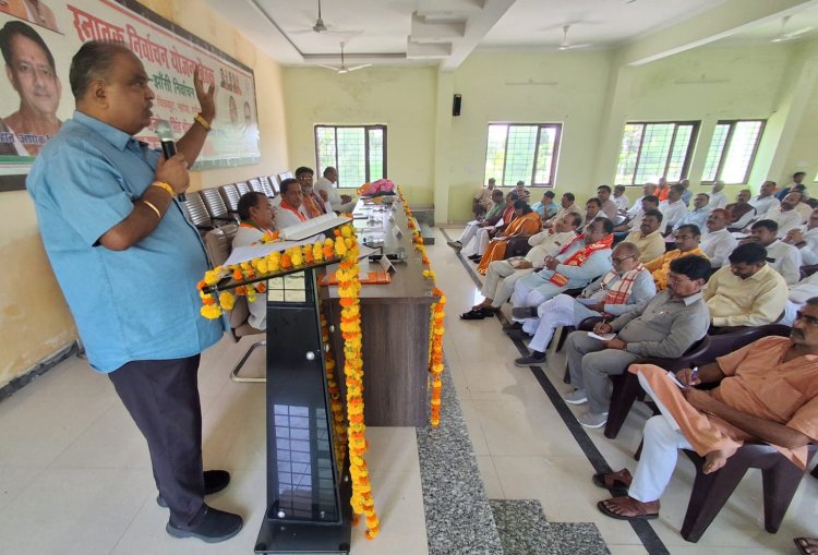 बांदा में स्नातक MLC चुनाव की तैयारी तेज, मानवेन्द्र सिंह ने पदाधिकारियों और कार्यकर्ताओं को दिया जीत का लक्ष्य