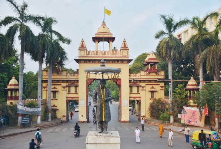 बीएचयू के डॉ. मनोज कुमार वर्मा की बड़ी उपलब्धि, वियतनाम में देंगे प्लेनरी व्याख्यान; UGC टीचर्स एसोसिएटशिप के लिए भी चयन