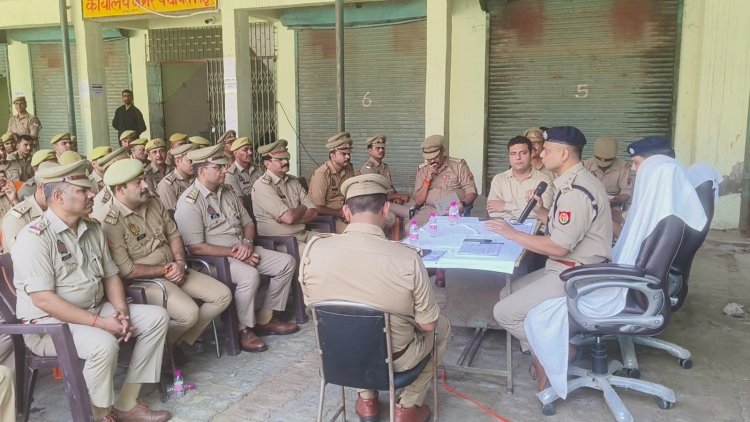 कानपुर में बिठूर नगर पंचायत अध्यक्ष पद के उपचुनाव के लिए पुलिस मुस्तैद, डीसीपी  ने दिए सुरक्षा के निर्देश