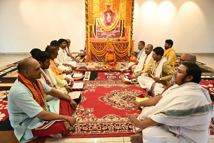 काशी विश्वनाथ धाम में मां भगवती की आराधना, नवदुर्गा सप्तशती का पाठ संपन्न