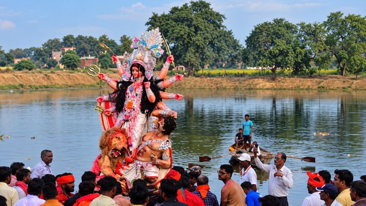 प्रयागराज में दुर्गा प्रतिमा विसर्जन के लिए सुरक्षा के पुख्ता इंतजाम, 600 प्रतिमाओं का होगा विसर्जन