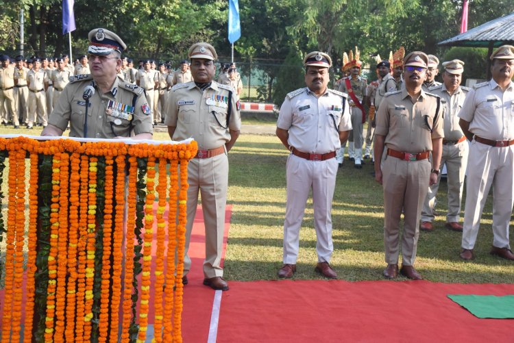 प्रयागराज में रेलवे सुरक्षा बल ने शहीद जवानों को किया नमन, सूबेदारगंज में आयोजित हुई शहीद परेड