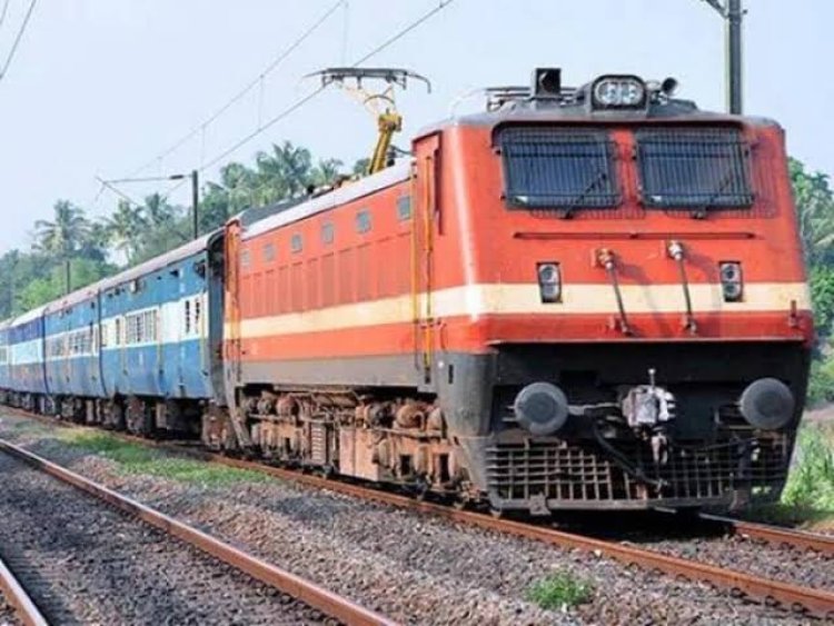 दिवाली, भैया दूज और छठ पर रेलवे की तैयारी, मुरादाबाद मंडल से गुजरने वाली 10 ट्रेनों में लगेंगे अतिरिक्त कोच