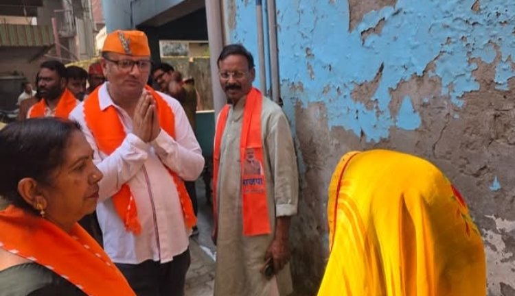 वाराणसी: विधायक सौरभ श्रीवास्तव का घर-घर जनसंपर्क, बोले- जन-जन की समस्या का समाधान हमारा उद्देश्य